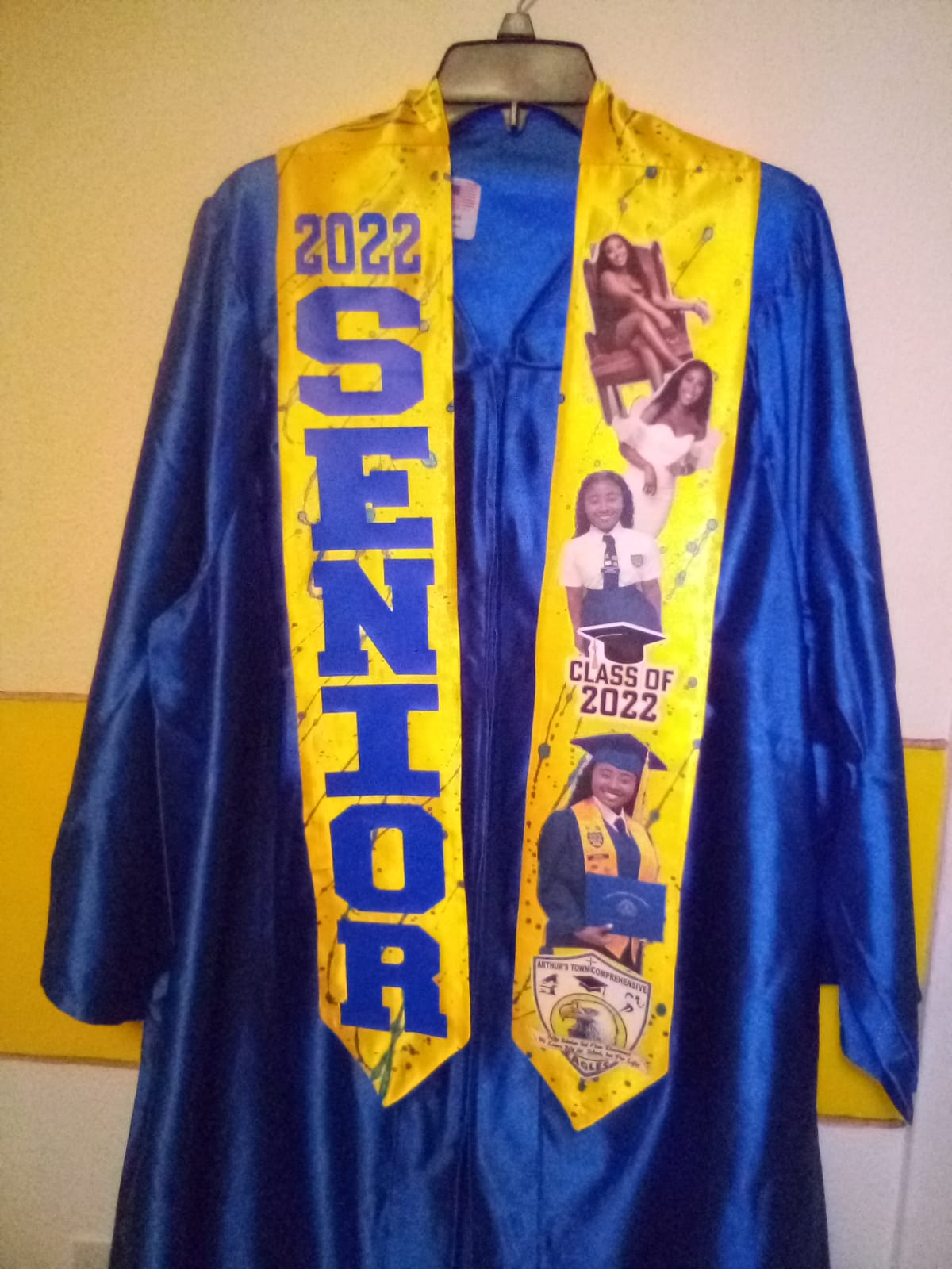 GRAD Stole